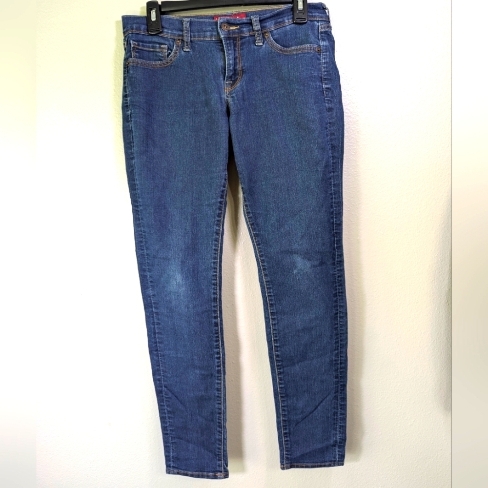 Lucky Brand women's Charlie Skinny jeans size 4/27